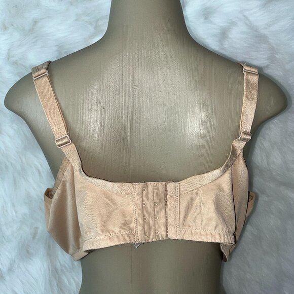 LANE BRYANT CACIQUE SMOOTH LIGHTLY LINED BALCONETTE BRA SZ 46D - Picture 2 of 2